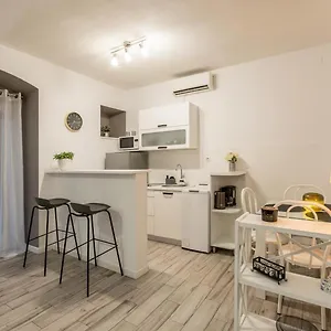 Apartments And Rooms Villa Lina Appartement Split